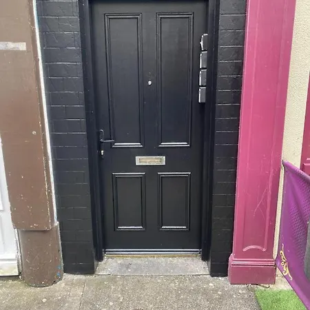Latin Quarter Townhouse * גלוואיי