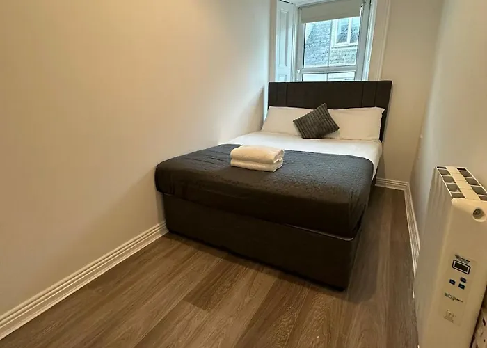 Apartament Latin Quarter Townhouse *